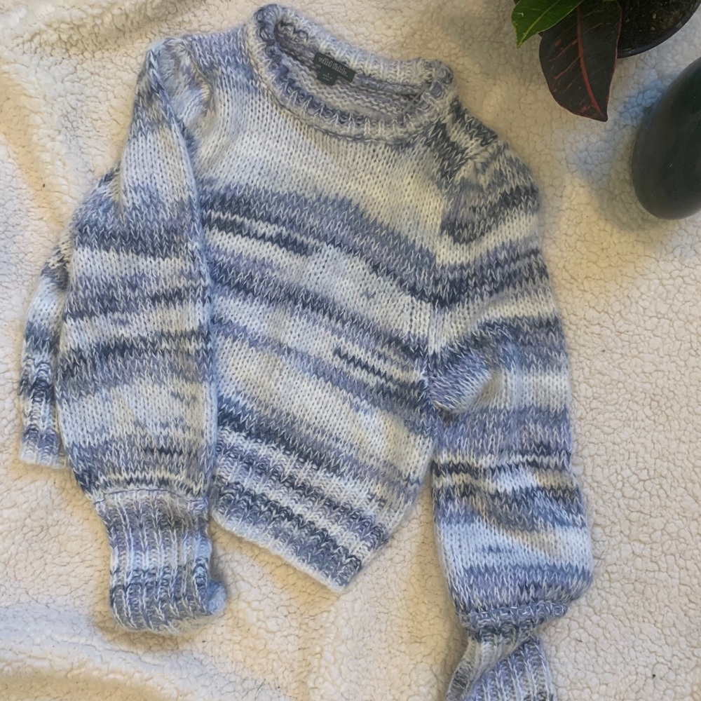 Cozy and cute cropped sweater